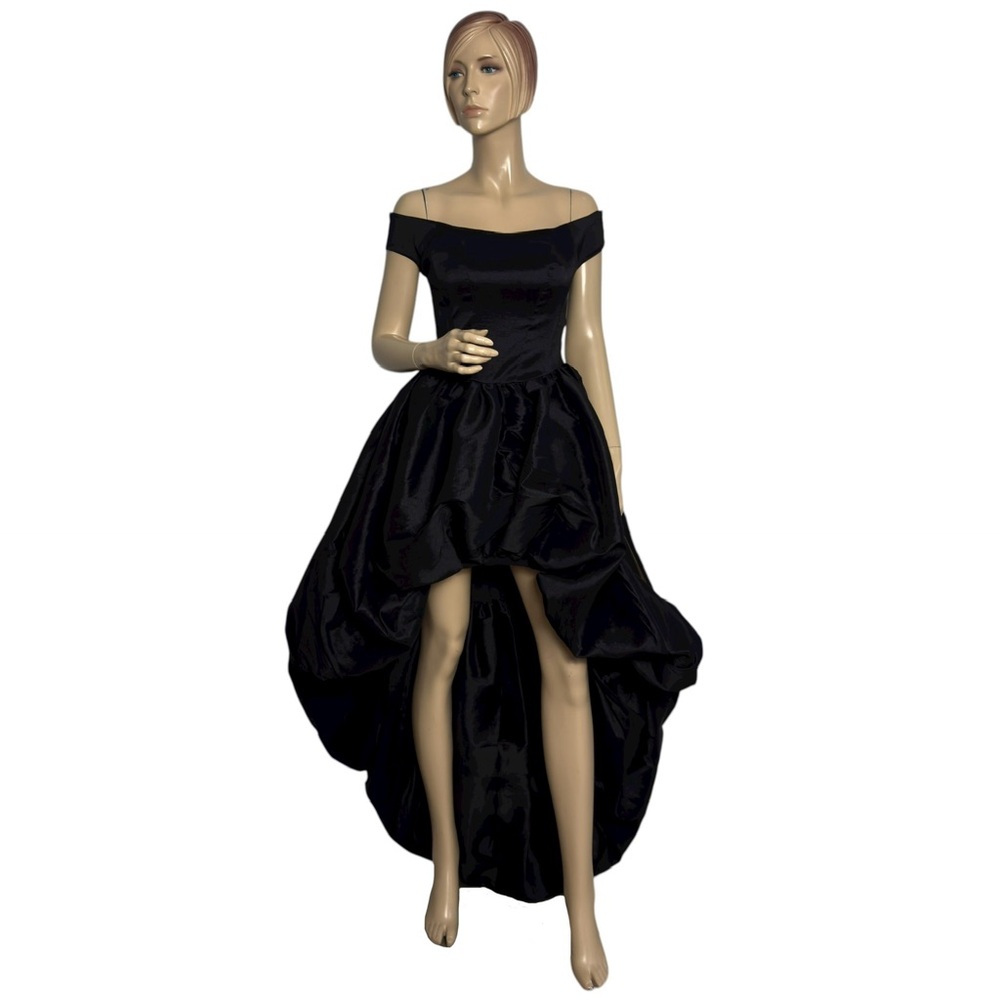 Meshki Amelia Bubble Maxi Dress in Black Small - Picture 6 of 11